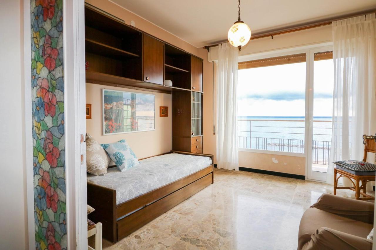 H11 Arma Vista Mare Panoramica Apartment Arma di Taggia Exterior photo